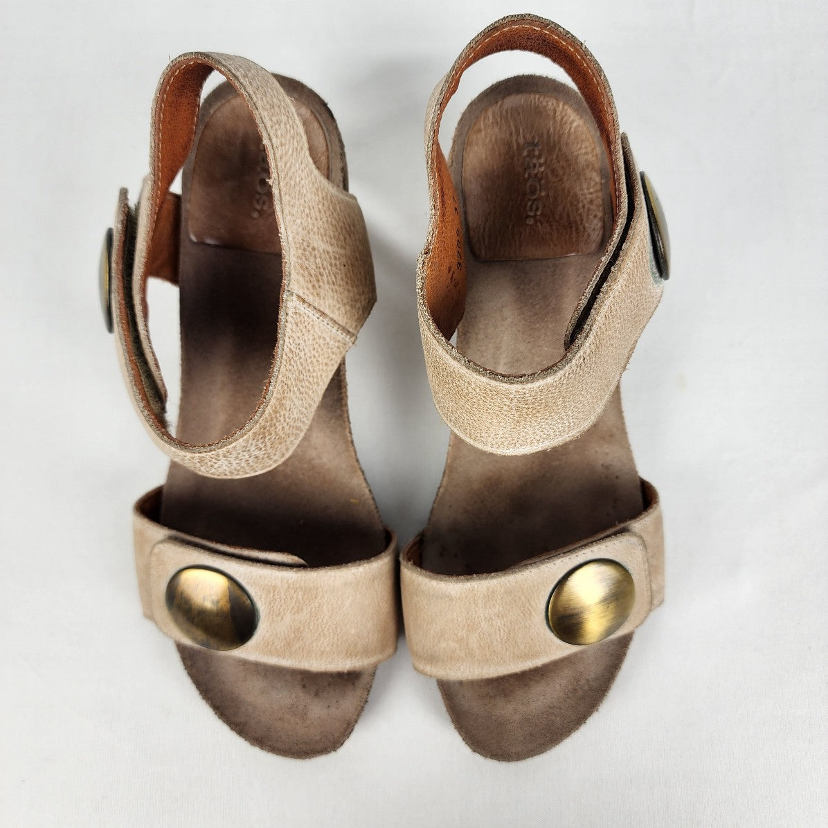 Taos Nude & Gold Leather Ankle Strap Wedge Sandals Size 6.5