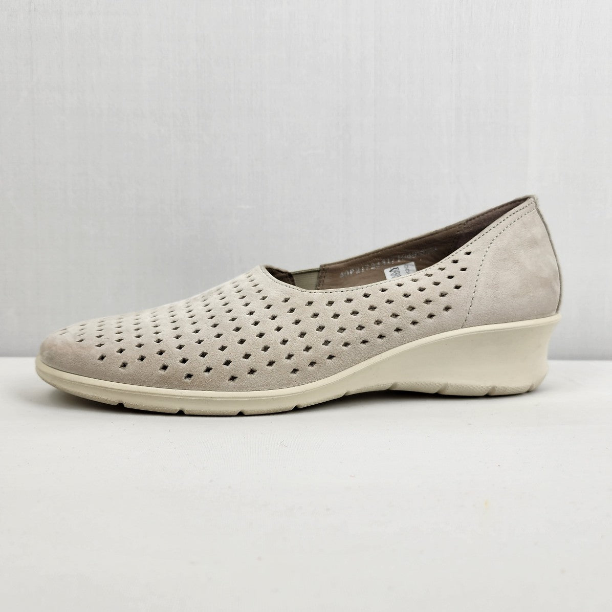 Ecco Grey Leather Laser Cut Slip On Shoes Size 9