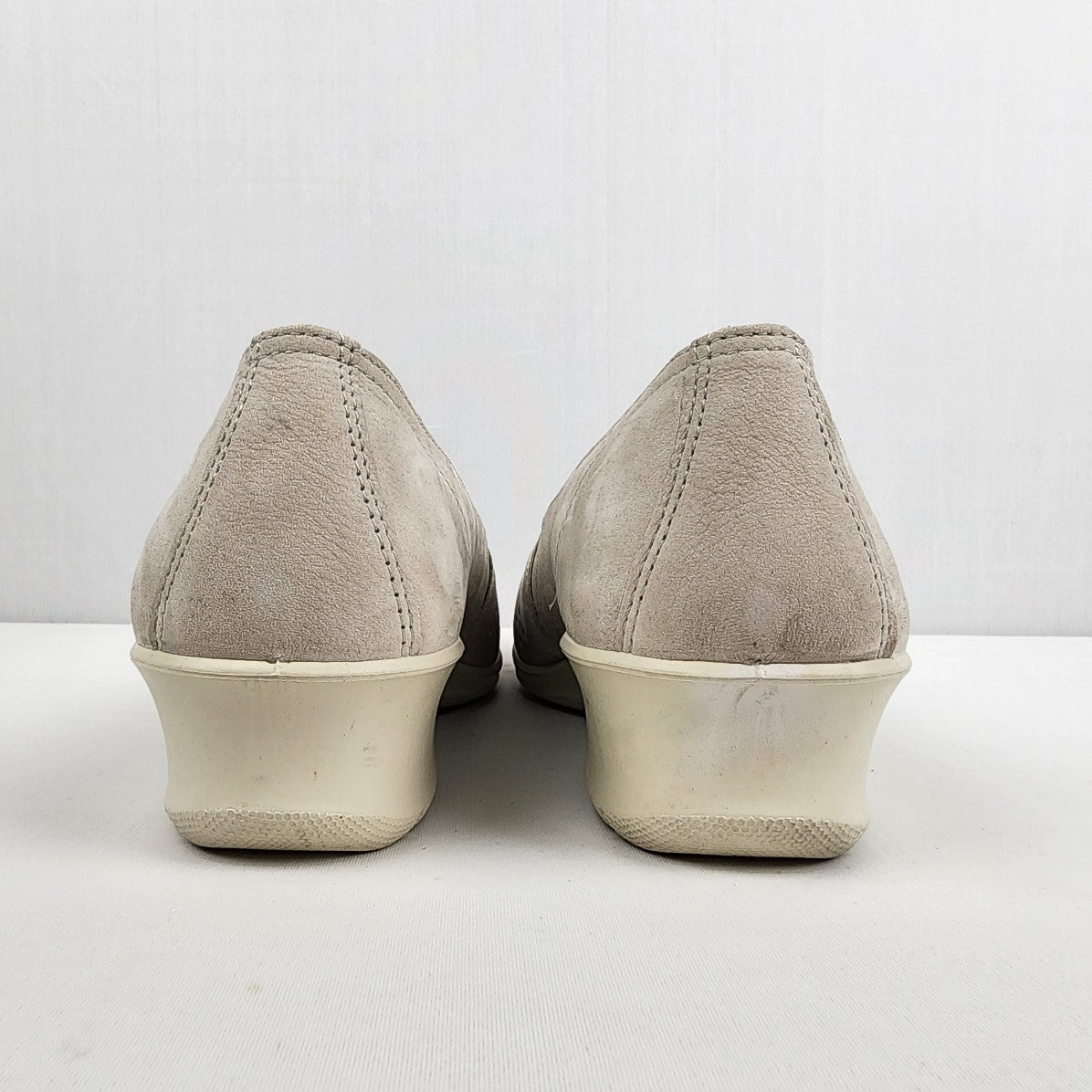 Ecco Grey Leather Laser Cut Slip On Shoes Size 9