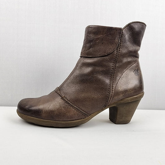 Yokono Brown Leather Ankle Boots Size 9