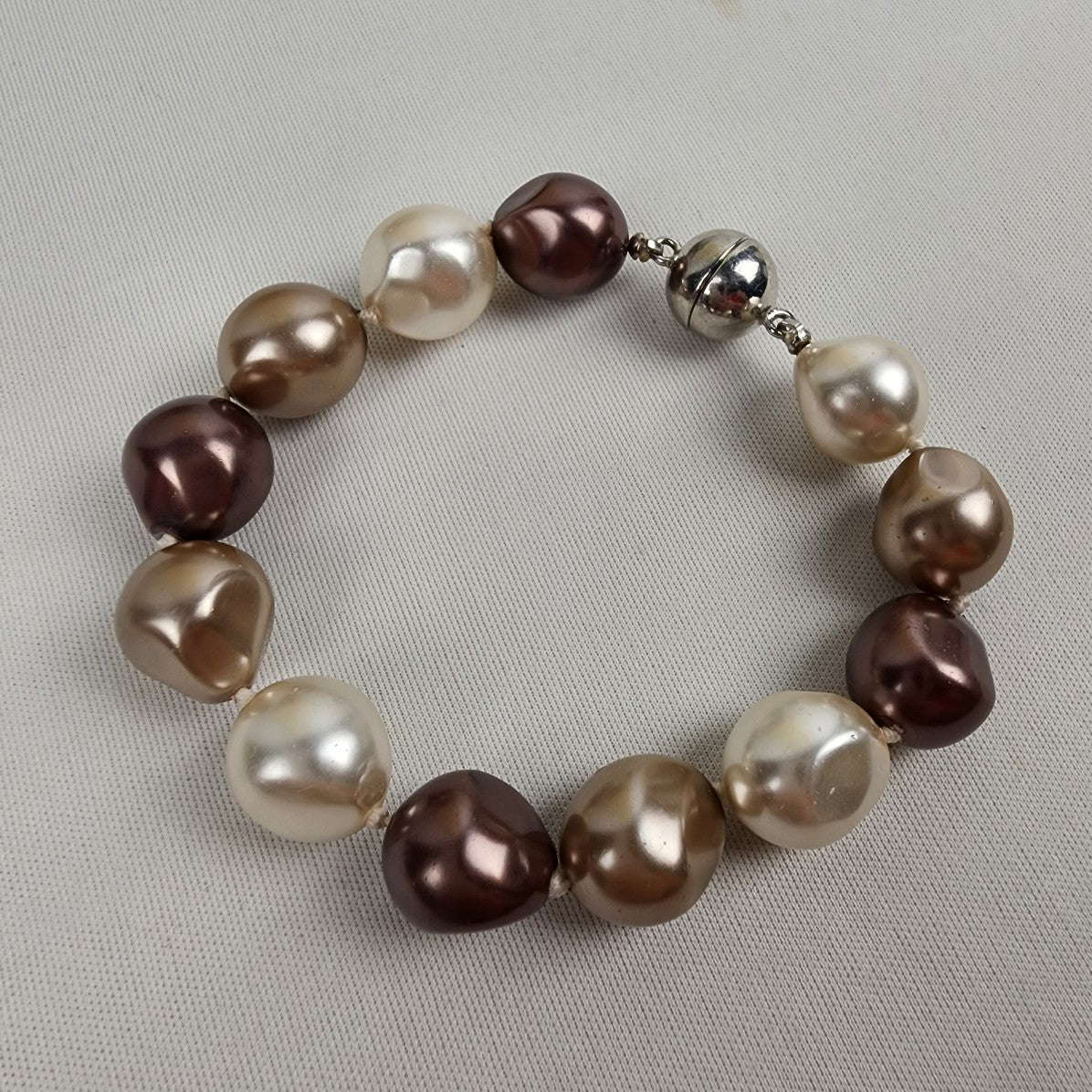 Brown & Cream Glass Beaded Faux Pearl Magnetic Bracelet