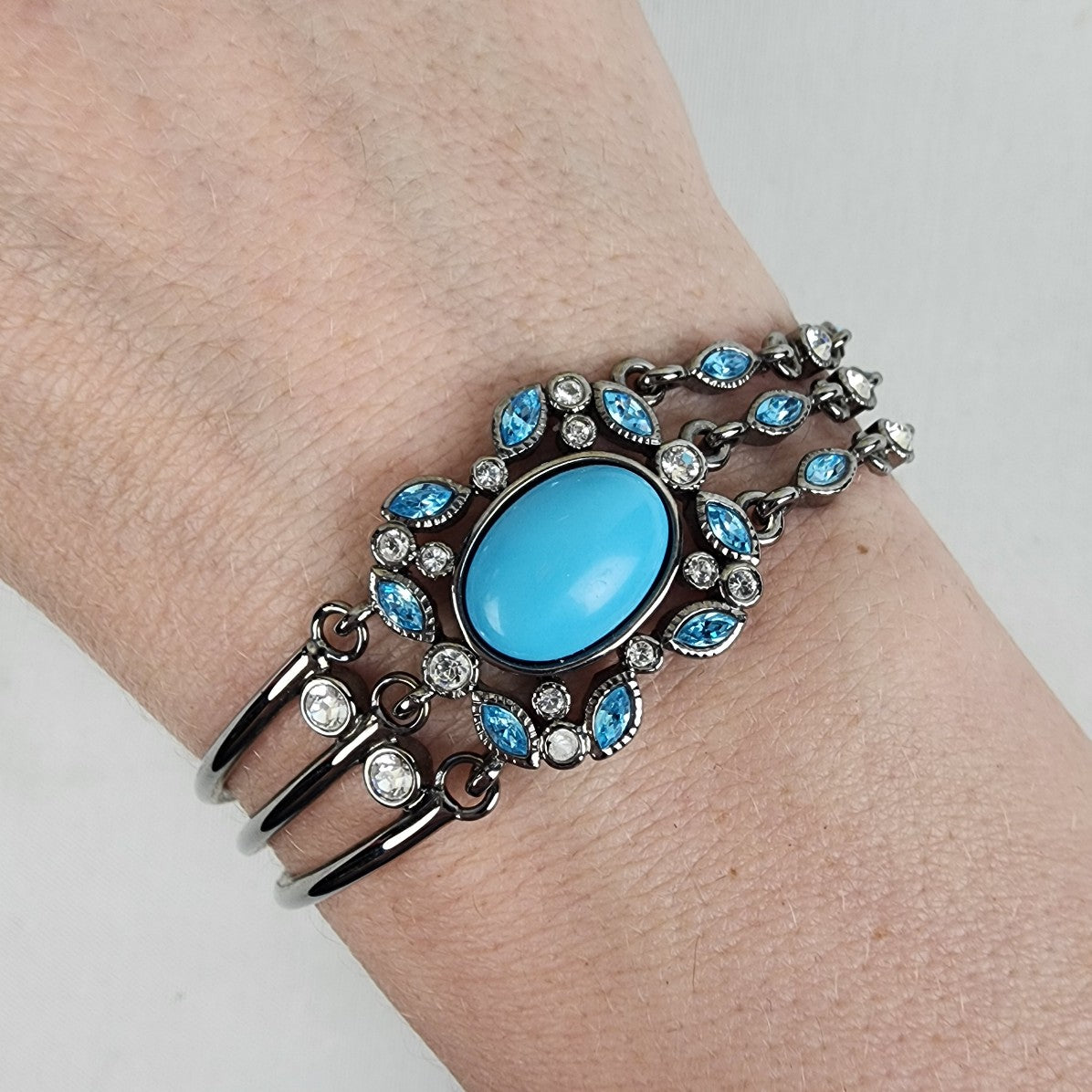 FAC Blue Stone Floral Rhinestones Chain Bracelet