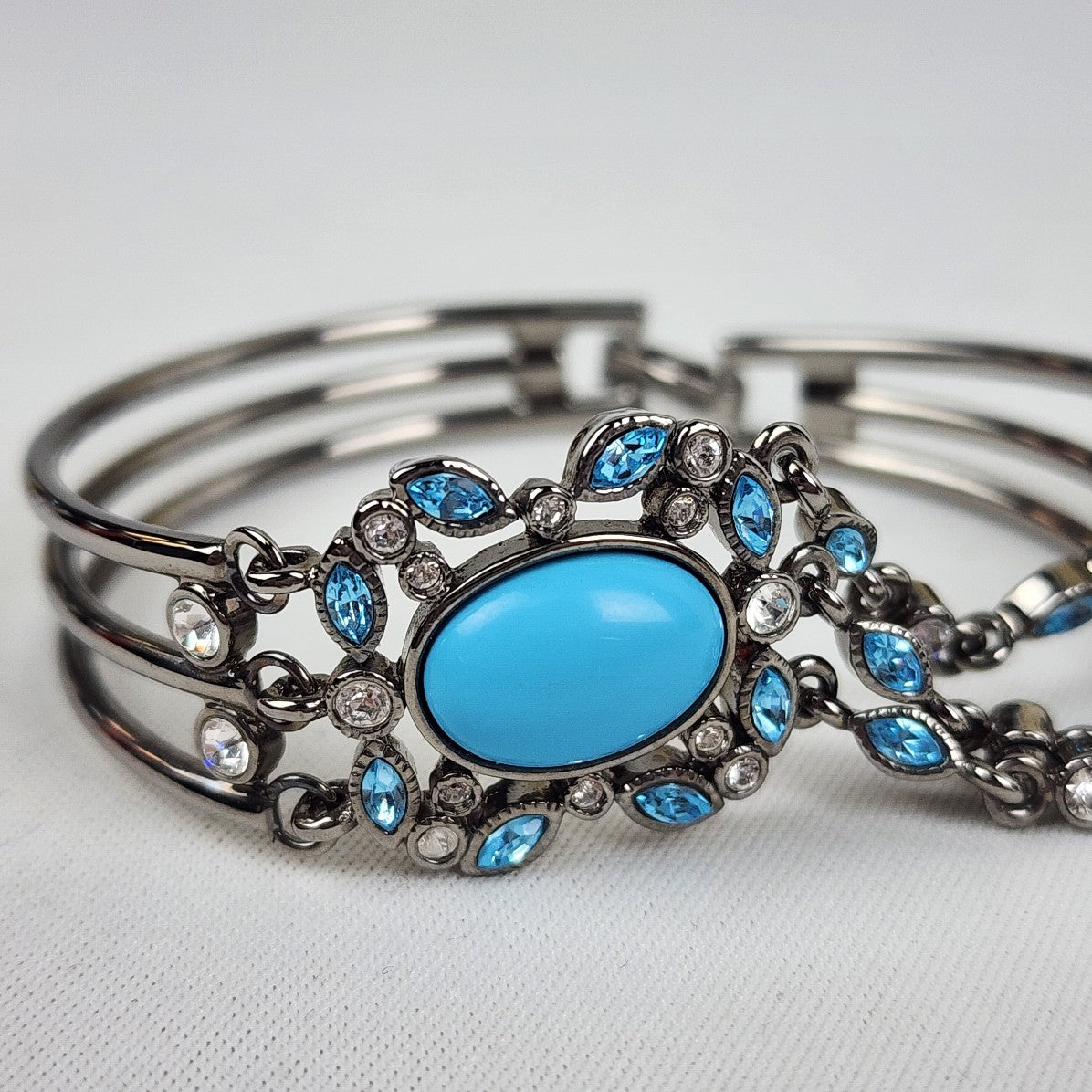 FAC Blue Stone Floral Rhinestones Chain Bracelet