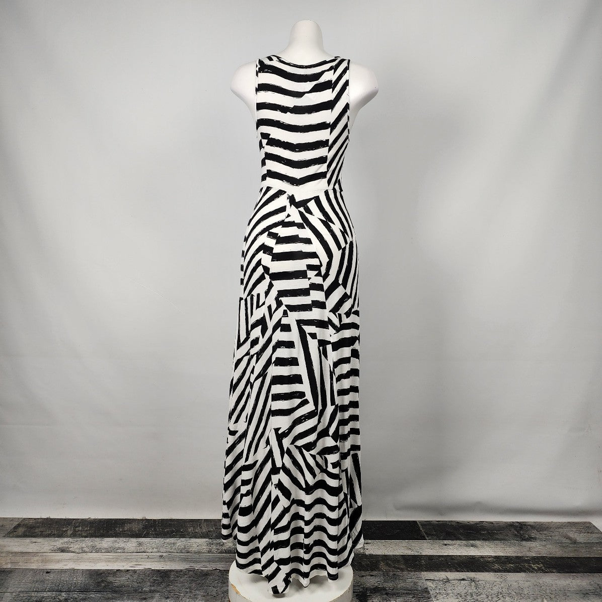 Relativity Black & White Striped Hi Low Dress Size S