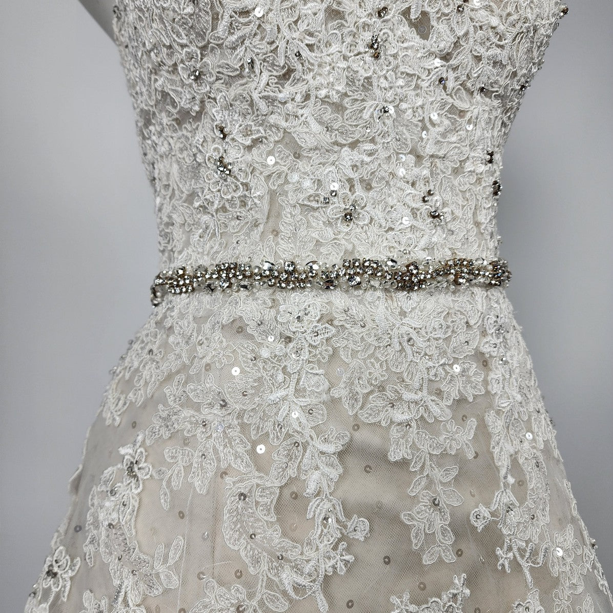 Sophia Tolli White Flower Lace Rhinestone Belt Tule Wedding Gown Size M