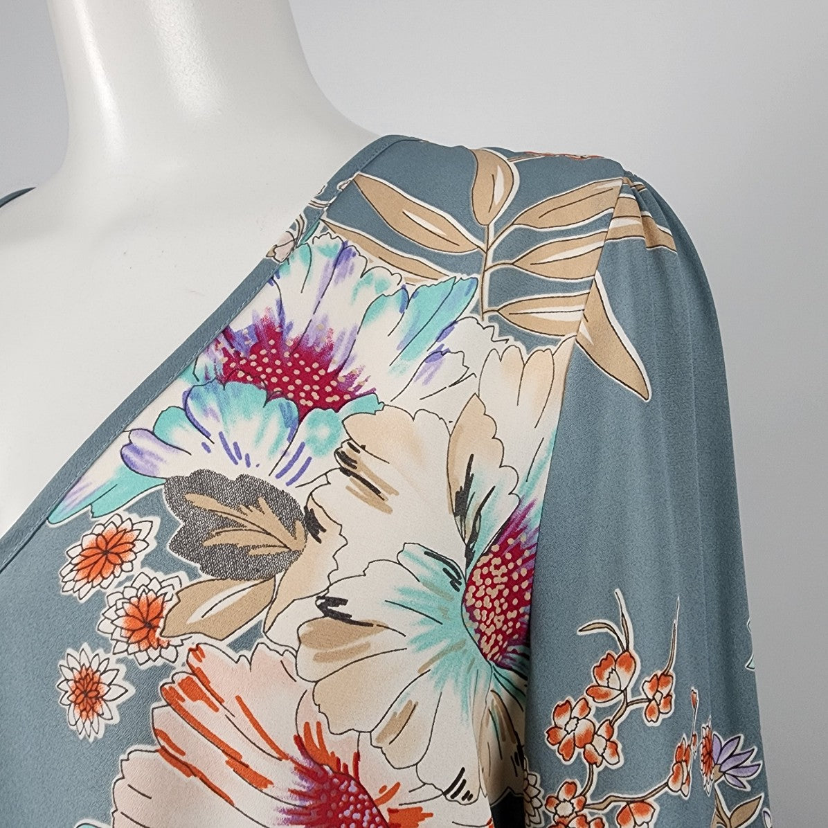 Design Lab Grey Floral Belle Sleeve Blouse Top Size L