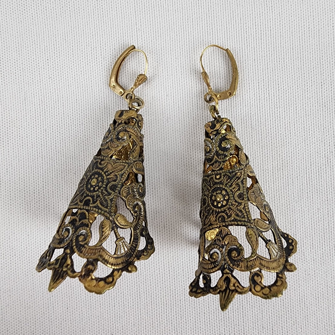 Vintage Gold Tone Etched Filigree Floral Statement Earrings