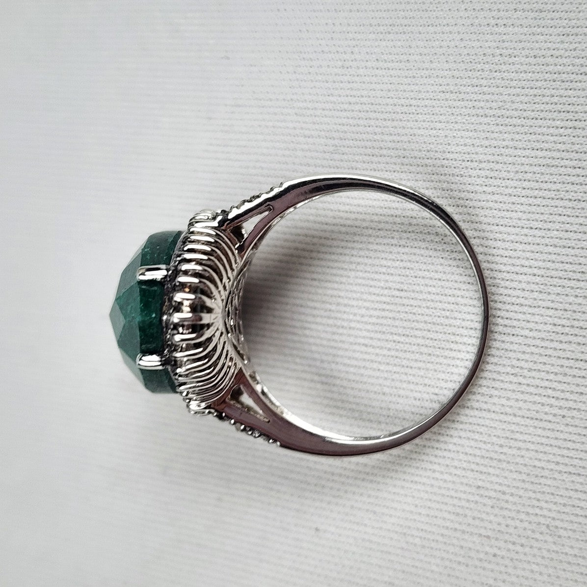 925 Sterling Silver Green Faceted Natural Stone Ring Size 9