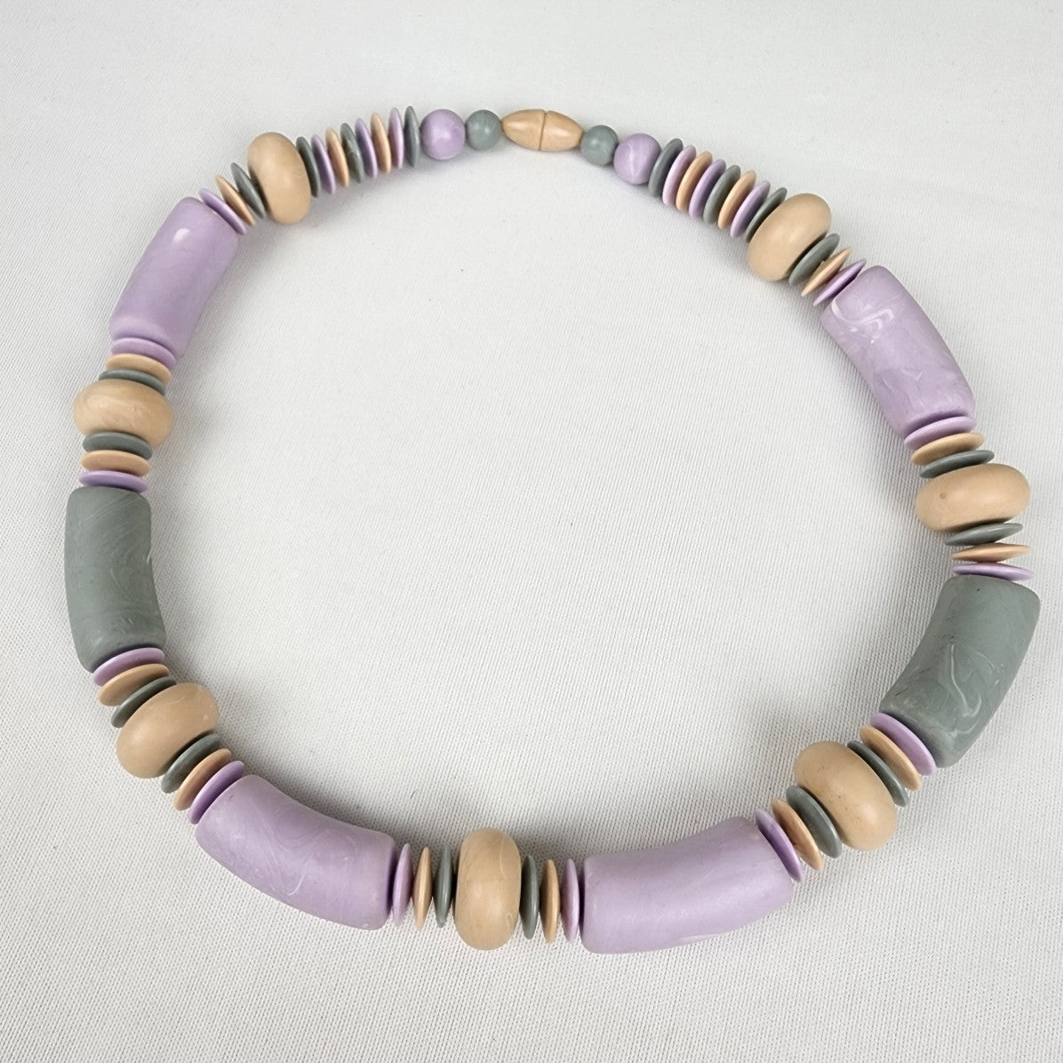 Vintage Pastel Purple Chunky Beaded Collar Necklace