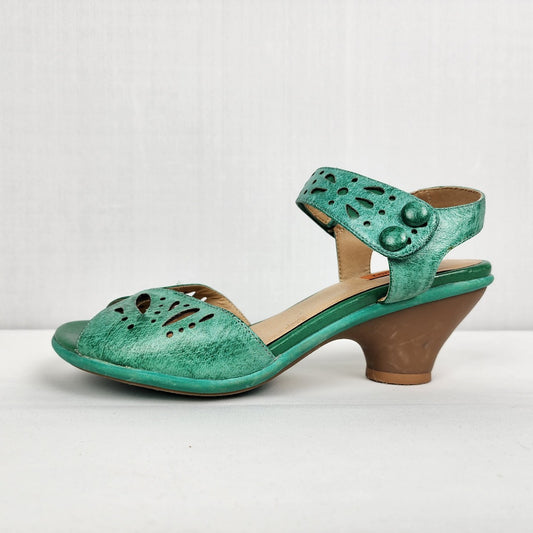 Miz Mooz Green Leather Laser Cut Ankle Strap Sandals Size 7.5