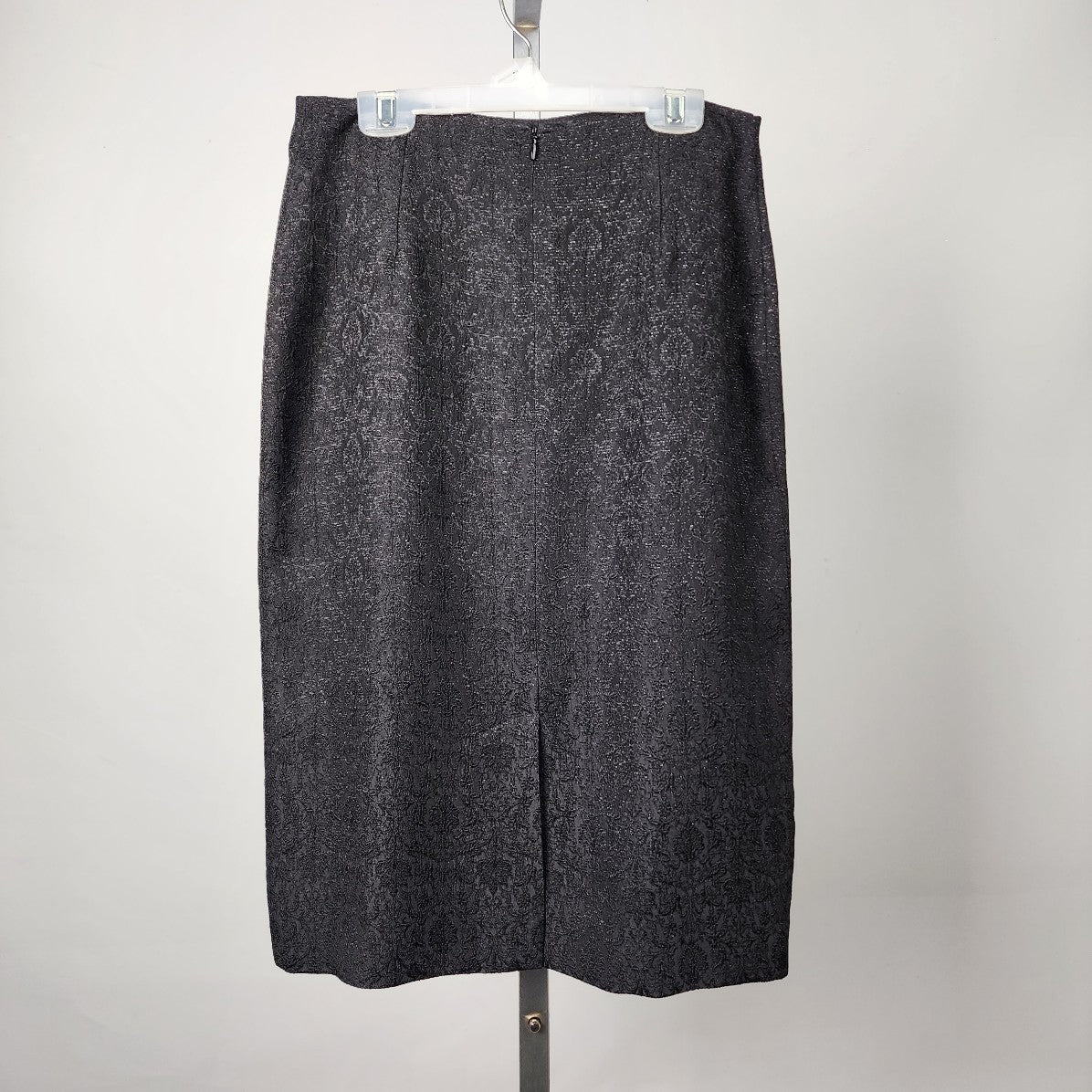 Black pencil skirt size 4 hotsell