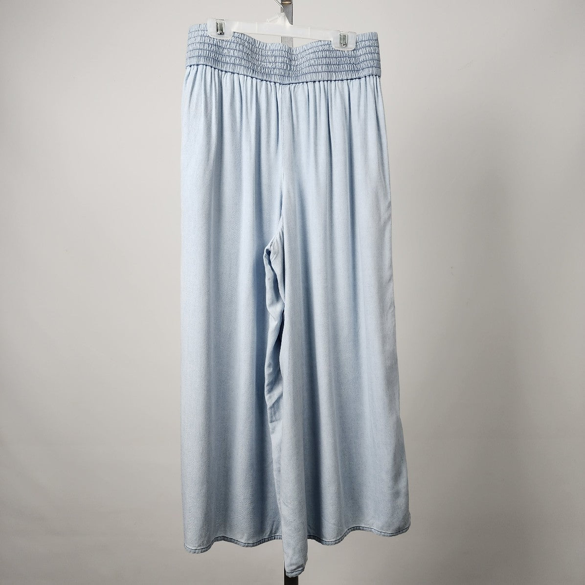 Sunday Best Blue Chambray Wide Leg Coulotte Pants Size S