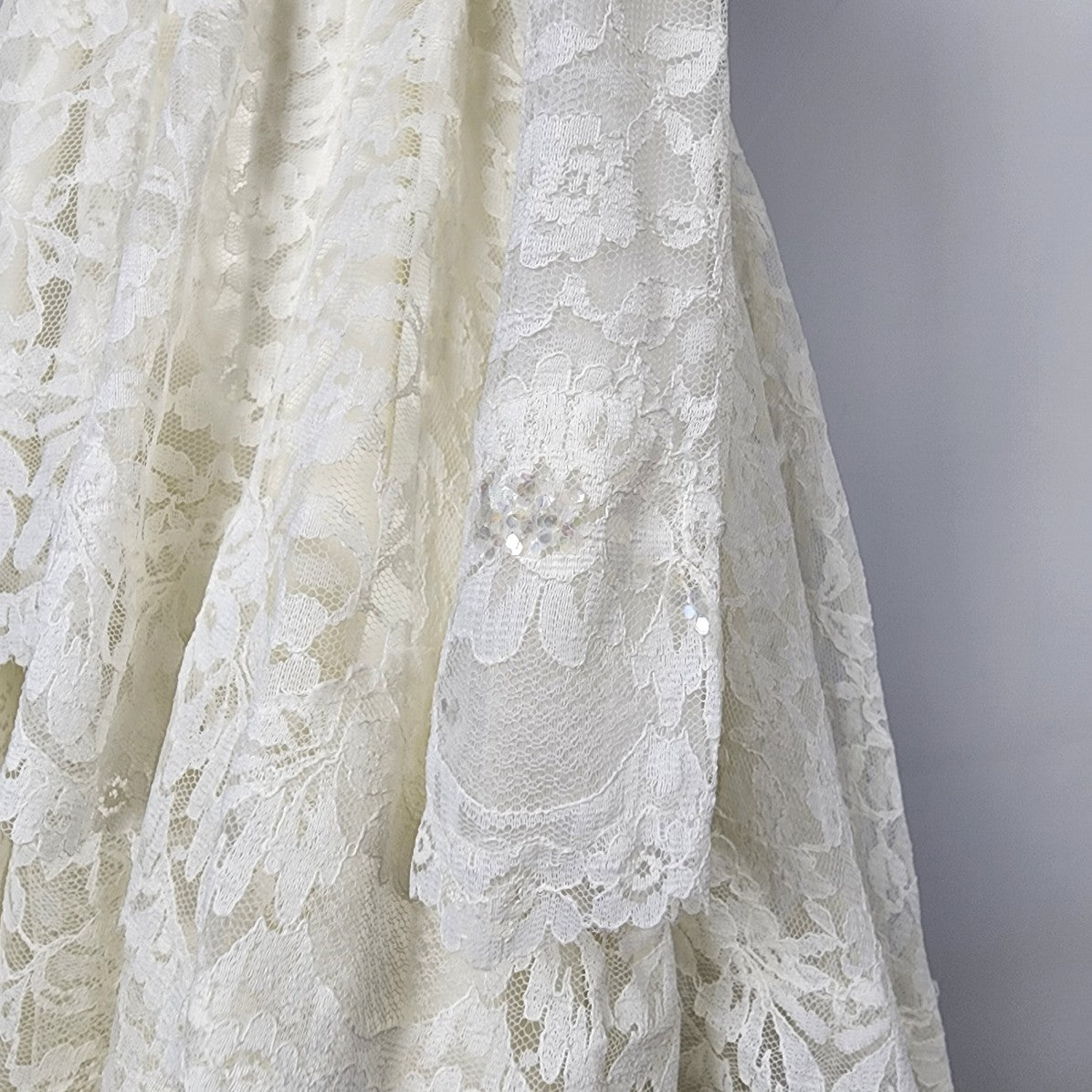 Vintage Union Label White Lace Layered Ruffle Skirt Wedding Dress Size XS/S