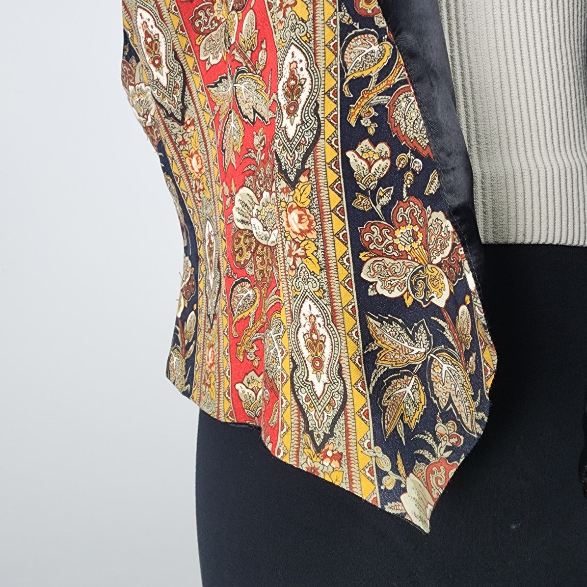 Vintage Black & Red Satin Floral Pattern Print Vest Size L
