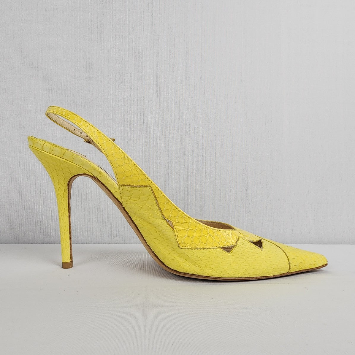 Jimmy Choo Yellow Snake Skin Pointed Toe Sling Back Pumps Size 9