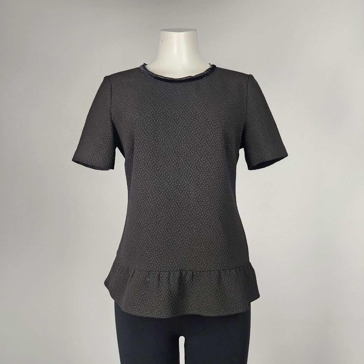 Maison Scotch Black Textured Short Sleeve Ruffle Bottom Top Size 10