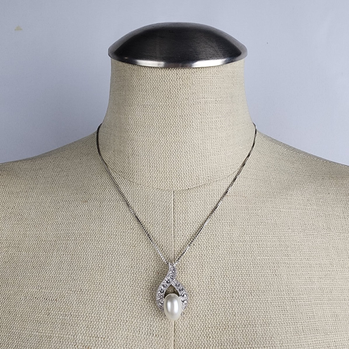 Fifth Avenue Collection Silver Tone Rhinestones Pearl Pendant Necklace