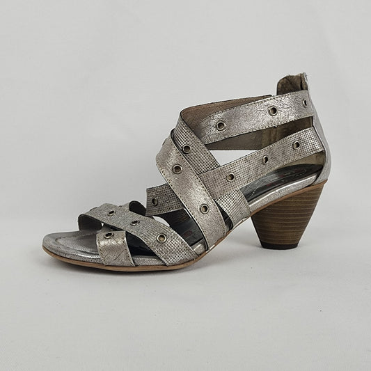Dorking Grey Leather Strappy Sandals Size 8.5