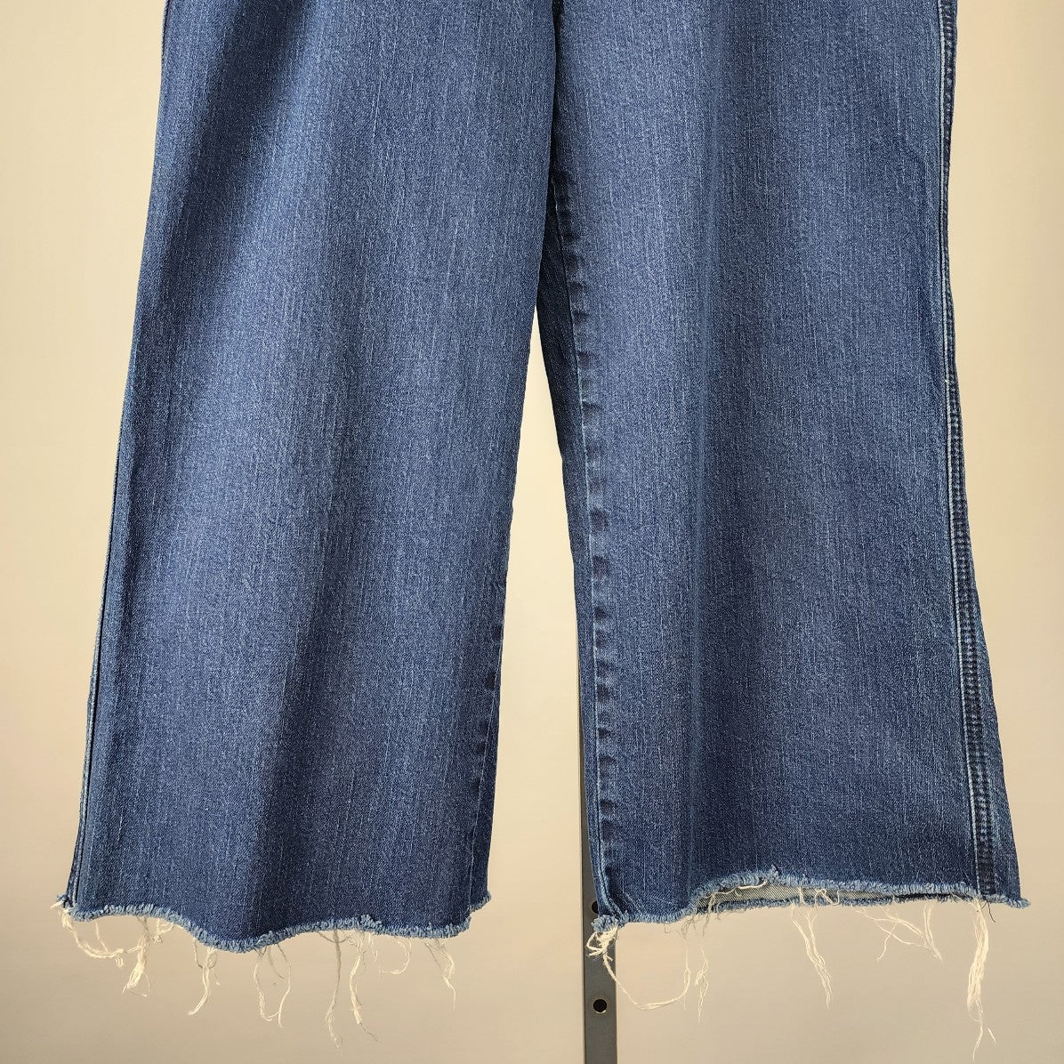 Lola Daffodil High Rise Coulotte Denim Raw Hem Pants Size 12