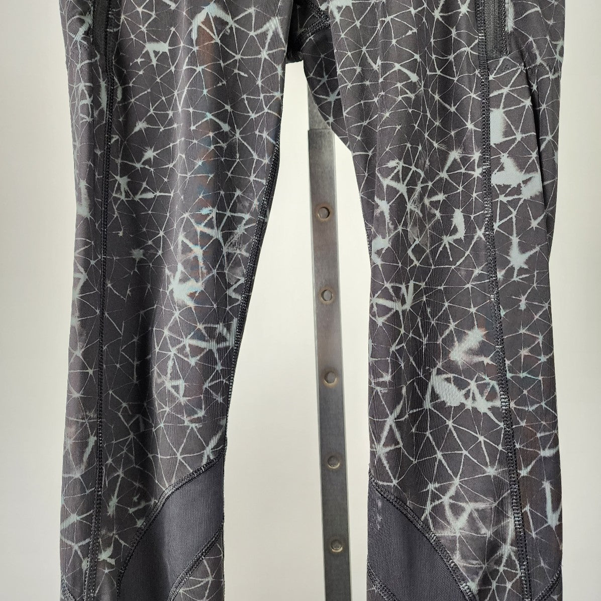 Lululemon Inspire Tight II Luxtreme Star Crushed Coal Black Size 6