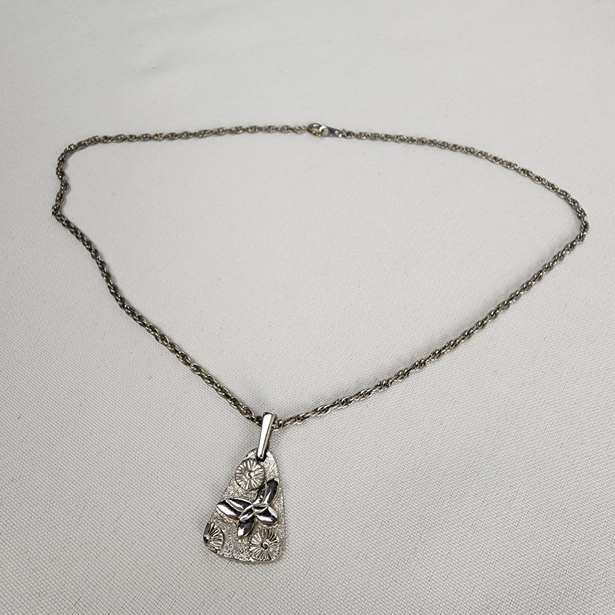 Vintage Silver Butterfly Pendant Chain Necklace