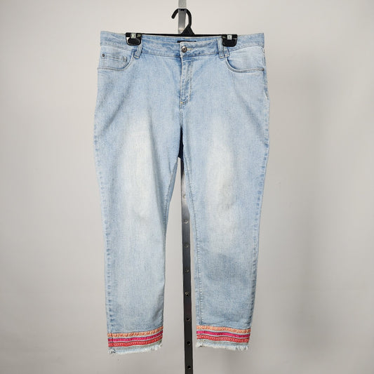 Charlie B Light Wash Cropped Embroidered Hem Jeans Size 14