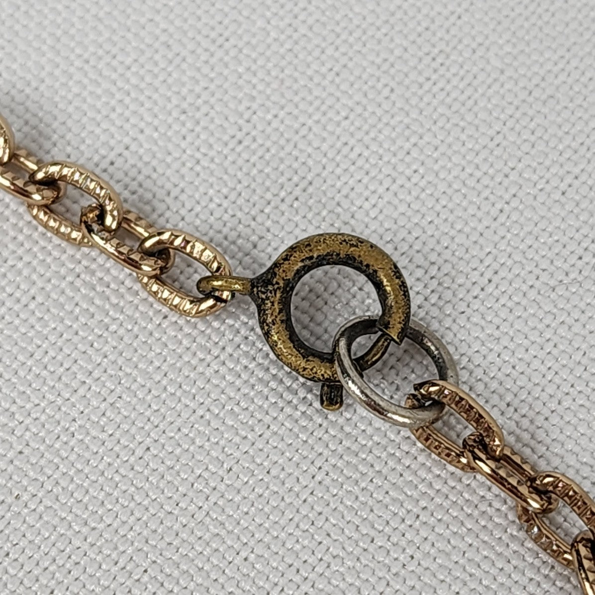 Vintage Brown & Gold Pendant Chain Necklace