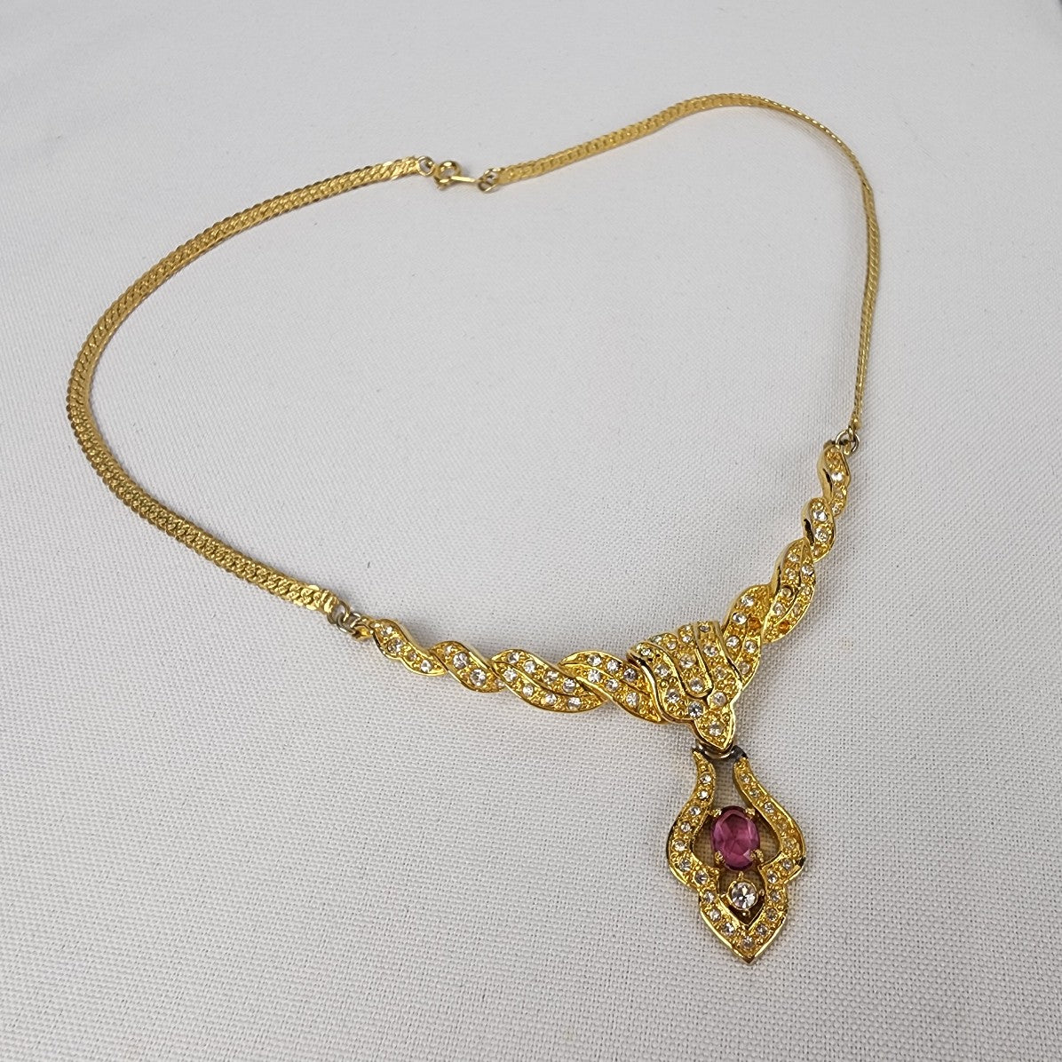 Vintage Gold Tone Pink Crystal Drop Pendant Collar Necklace