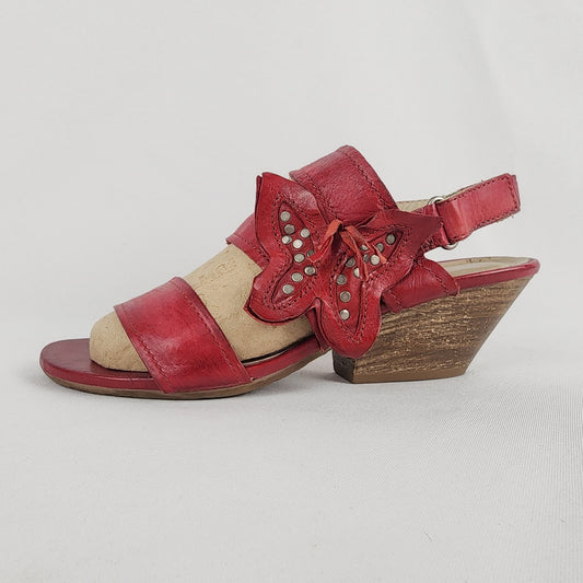 MJUS Red Leather Flower Detail Sandals Size 8.5