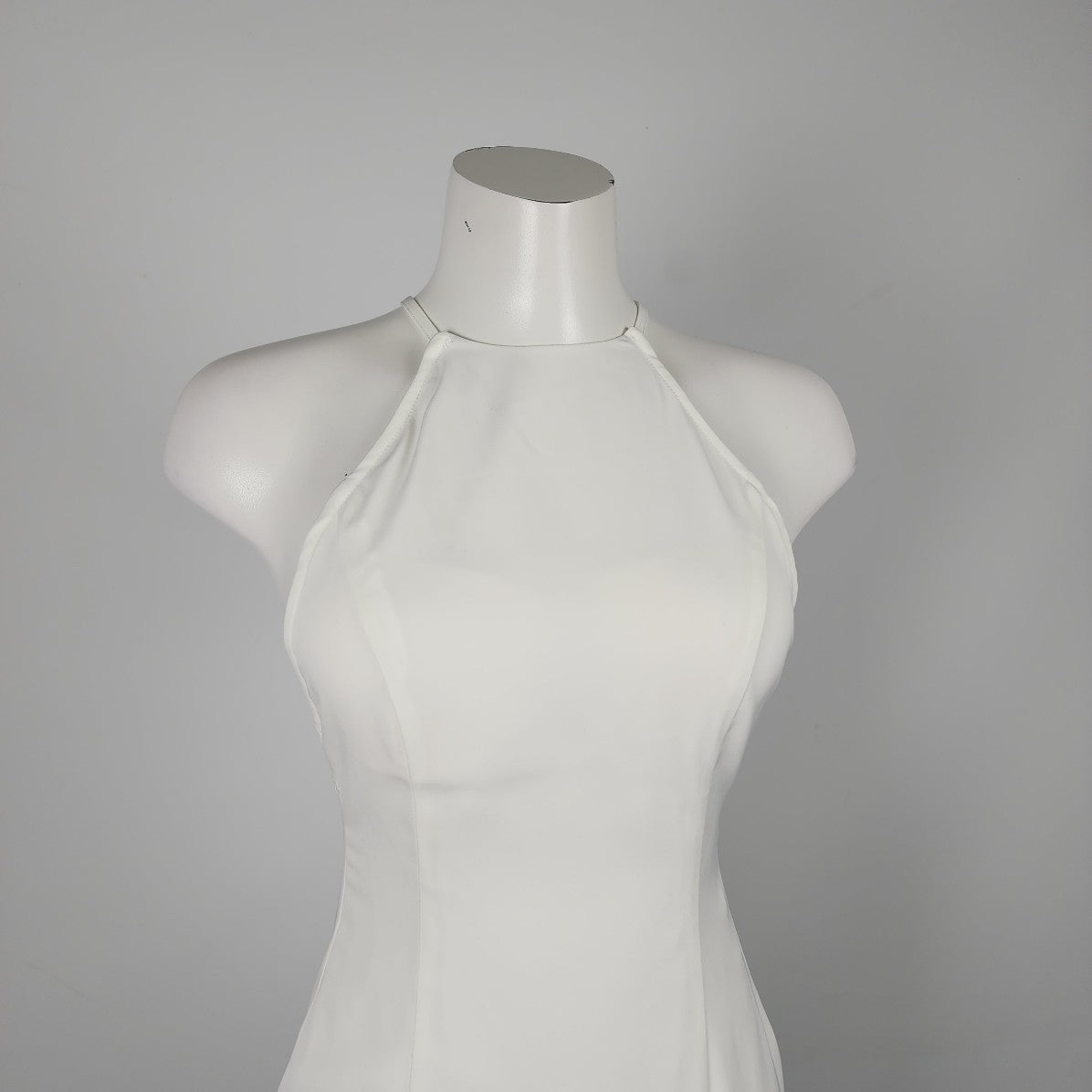 White Halter Neck White Body Con Wedding Dress Size 4