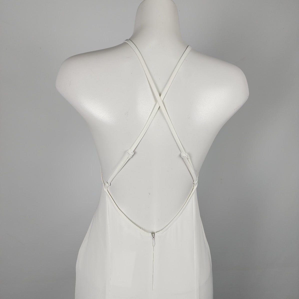 White Halter Neck White Body Con Wedding Dress Size 4