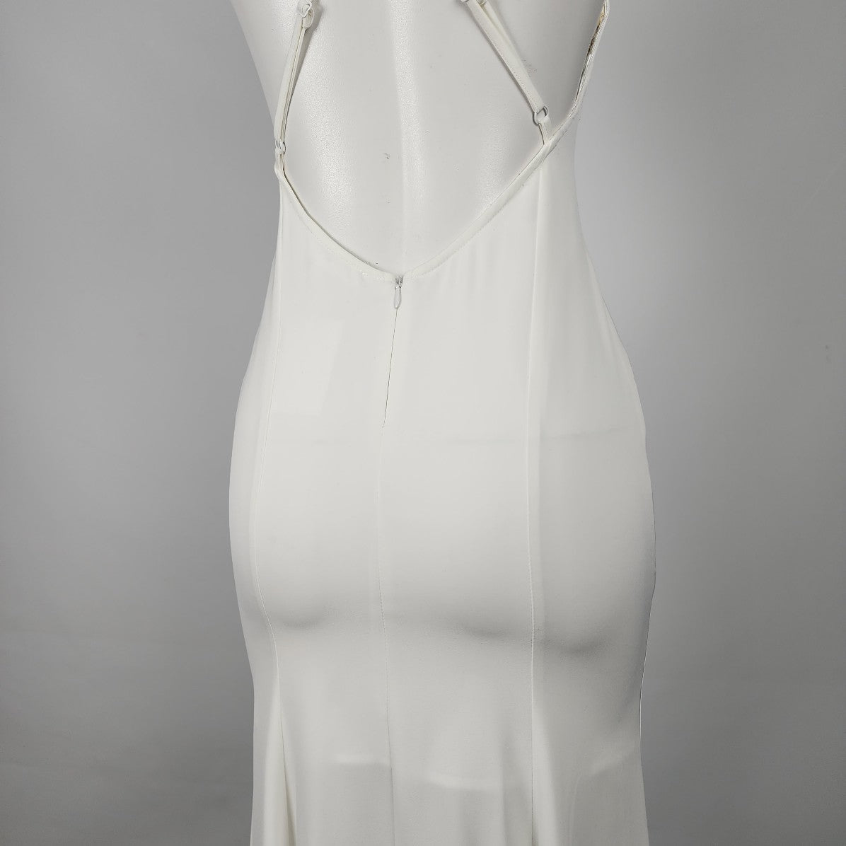 White Halter Neck White Body Con Wedding Dress Size 4