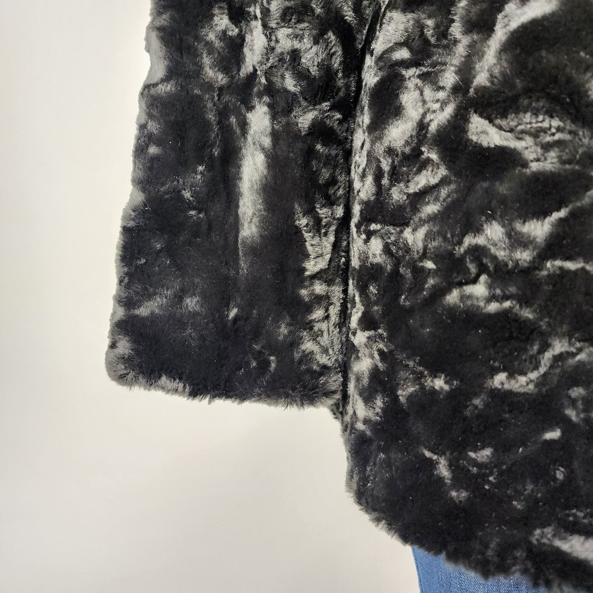 Unique Int'l Black Faux Fur Belted Jacket Size L