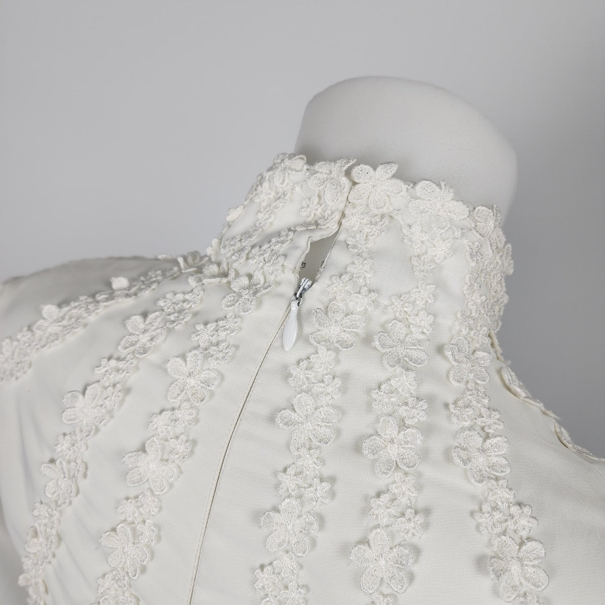 Vintage Miss Petite White Floral Empire Waist Wedding Gown Size S