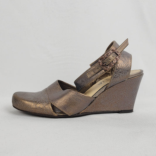 CeCilia Bronze Metallic Strappy Wedge Heels Size 6.5