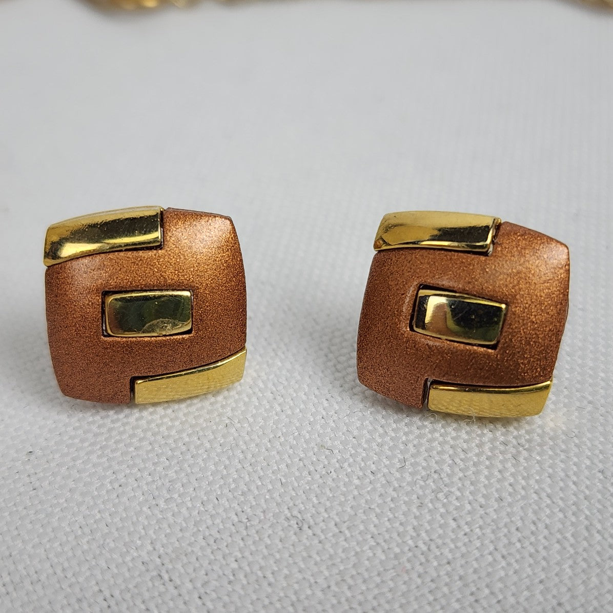 Vintage Copper & Gold Tone Pendant Necklace & Earrings