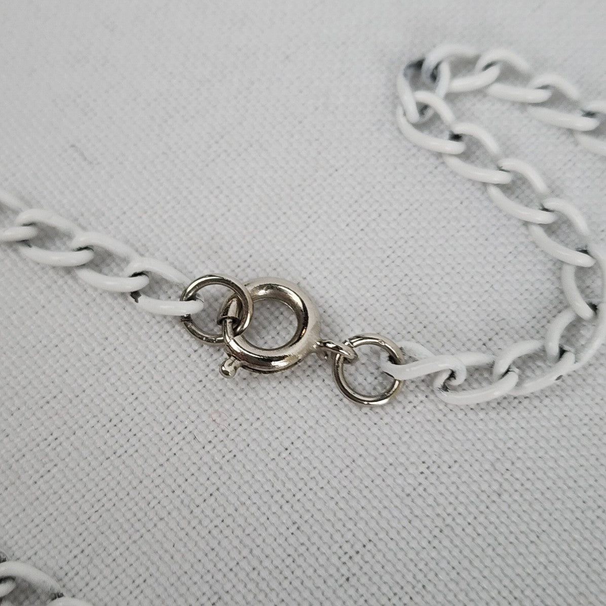 Vintage White Enamel Pendant Necklace