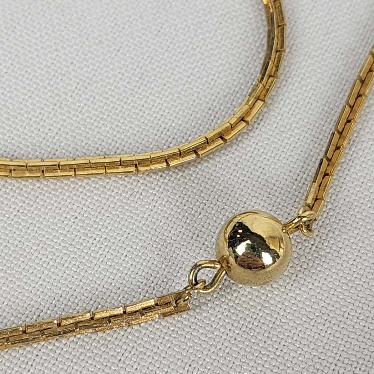 Vintage Avon Gold Tone Chain Link Necklace
