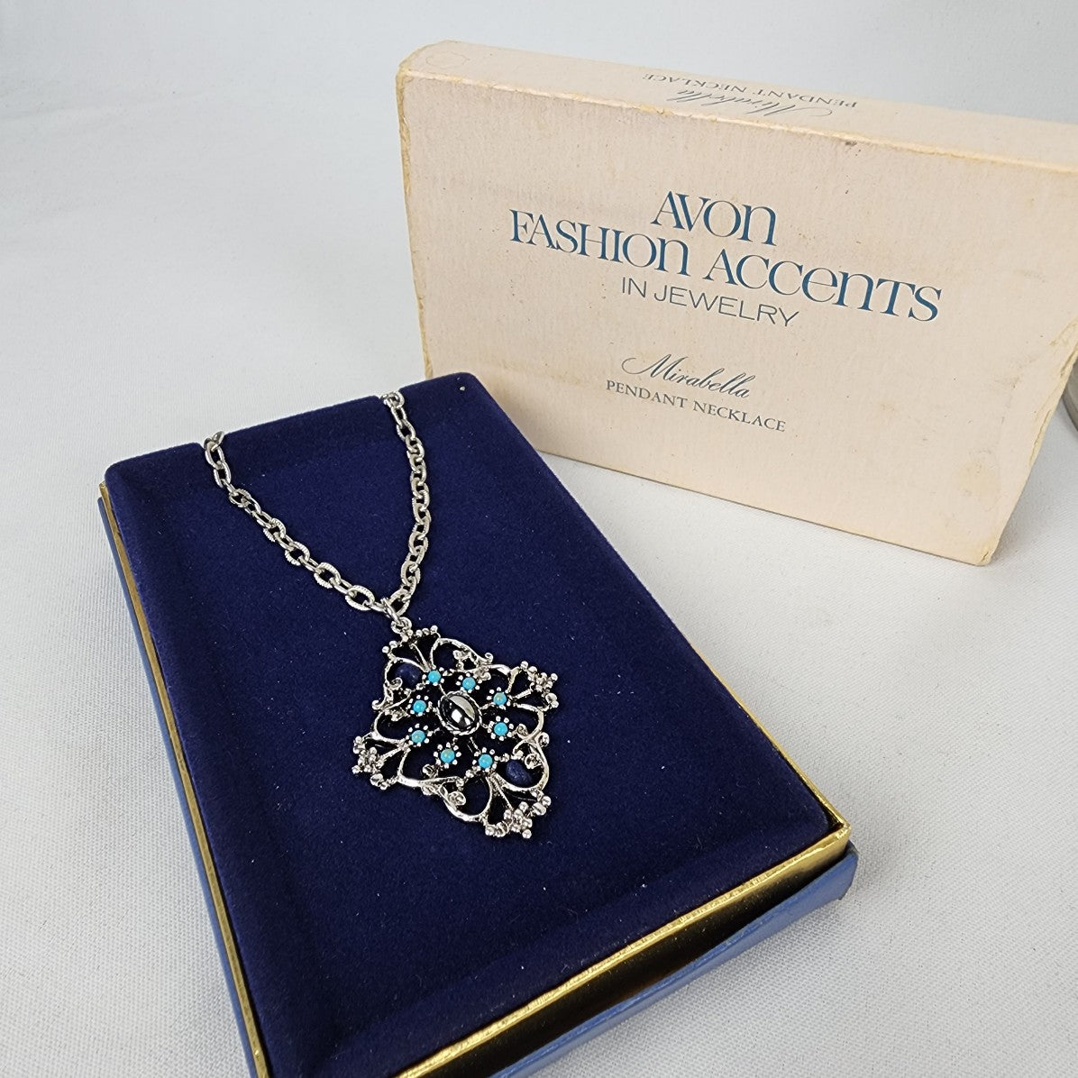 Vintage Avon Mirabella Silver & Blue Pendant Necklace