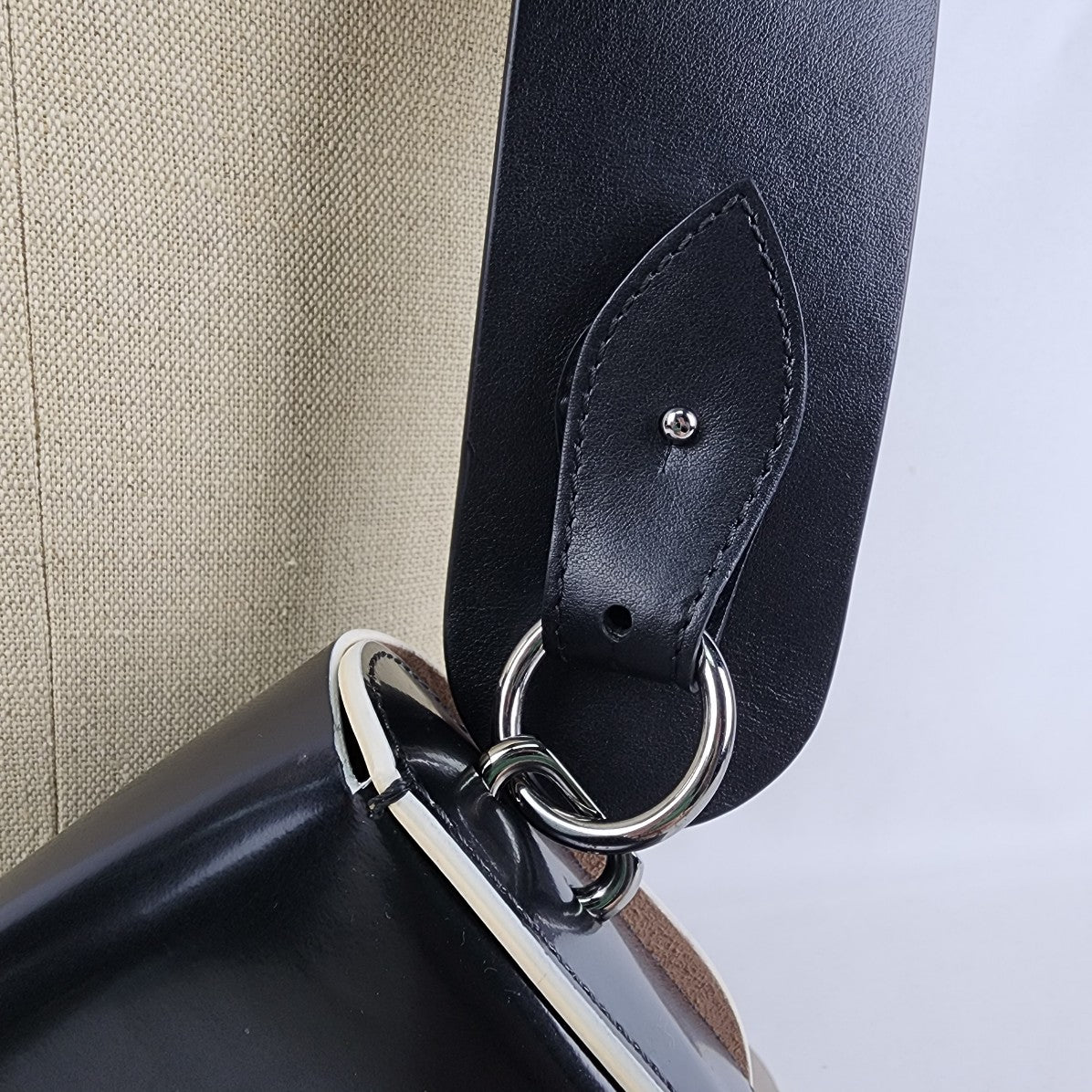 Sportmax Made In Italy Black & White Leather Belt Shoulder Bag Purse