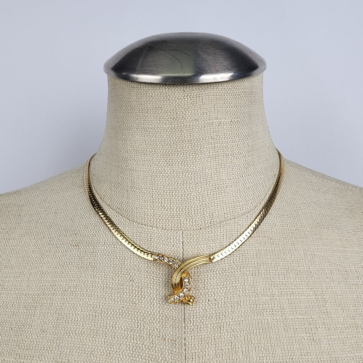 Vintage Avon Gold Tone Crystal Collar Necklace