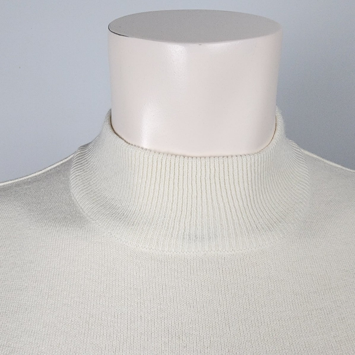 Coco & Tashi Cream Soft Knit Sweater size M