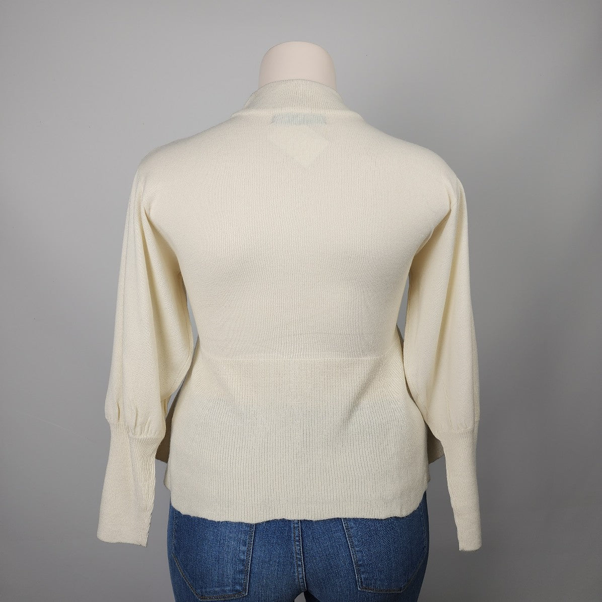 Coco & Tashi Cream Soft Knit Sweater size M