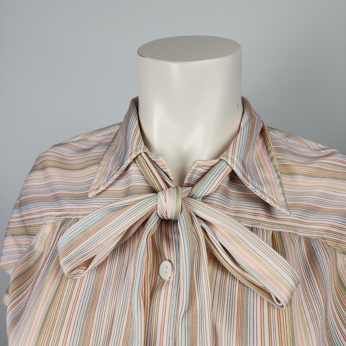 Vintage Handmade Cream Striped Neck Tie Button Up Blouse Top Size L/XL