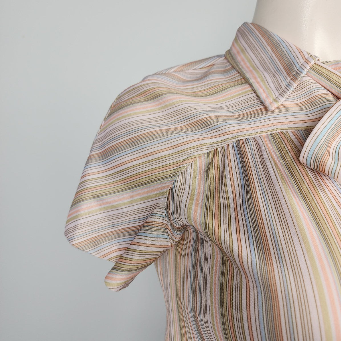 Vintage Handmade Cream Striped Neck Tie Button Up Blouse Top Size L/XL