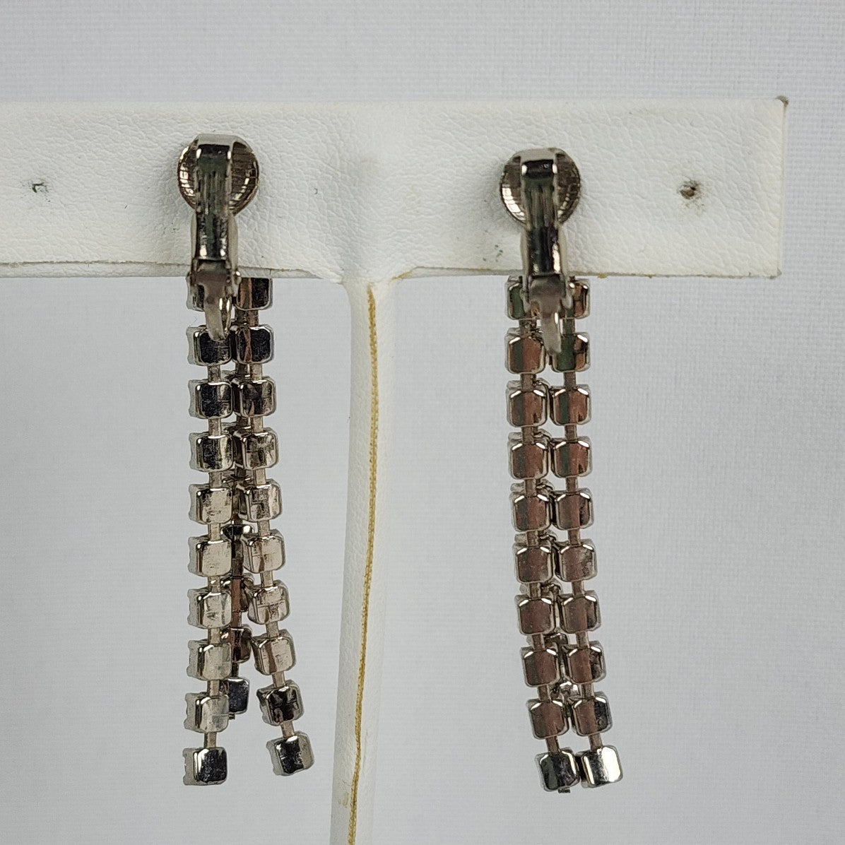 Vintage Silver Rhinestone Link Dangly Clip On Earrings