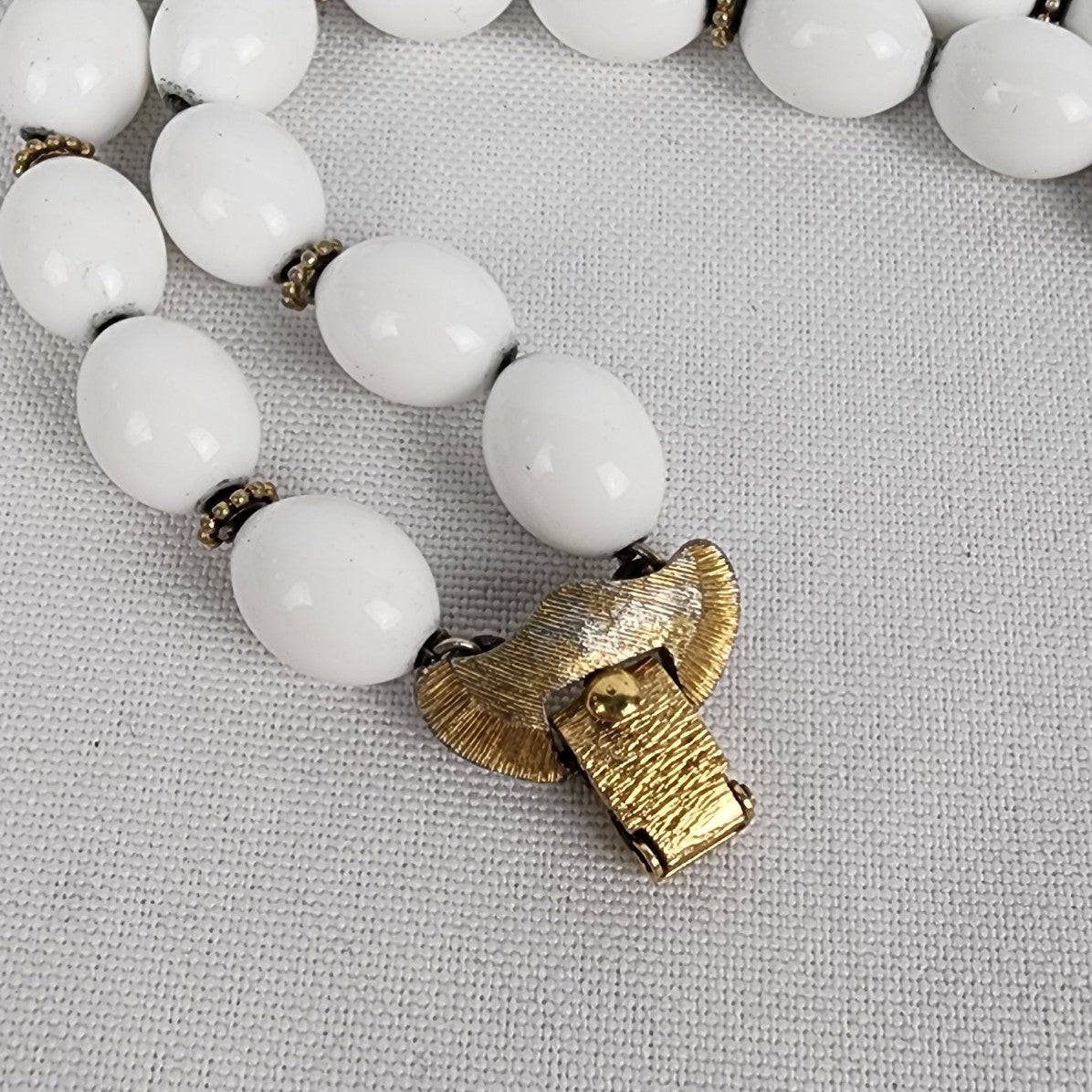 Vintage Monet White Beaded Gold Tone Bracelet