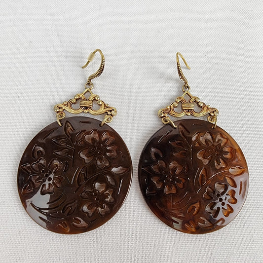 Gold Tone Tortoise Schell Floral Cut Out Earrings