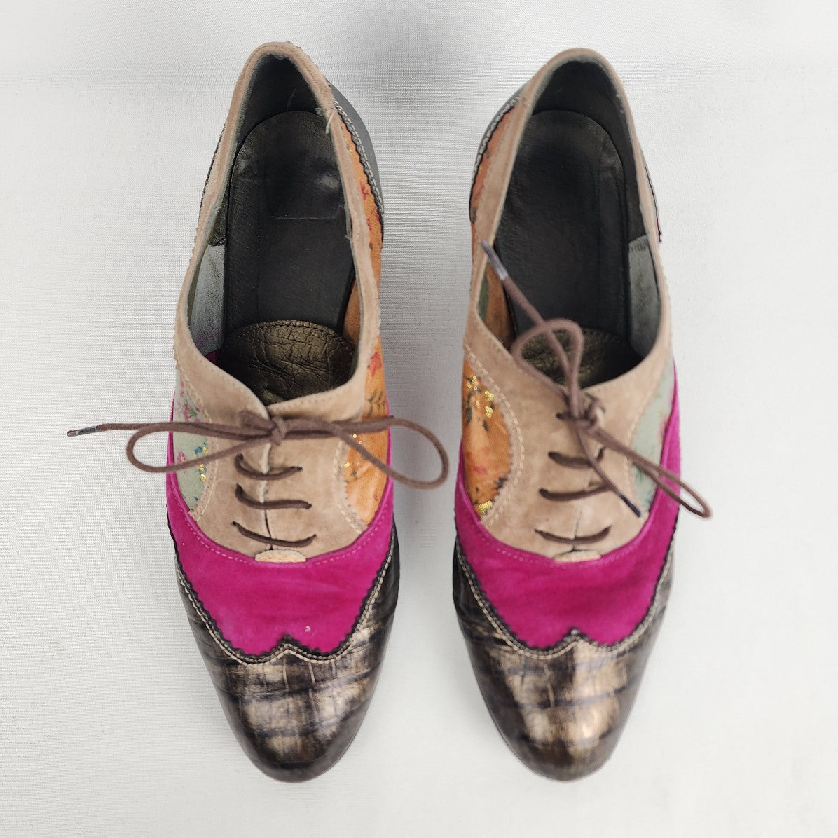 Adela Gonzalvez Pink Suede Floral Wedge Heel Tie Up Shoes Size 9