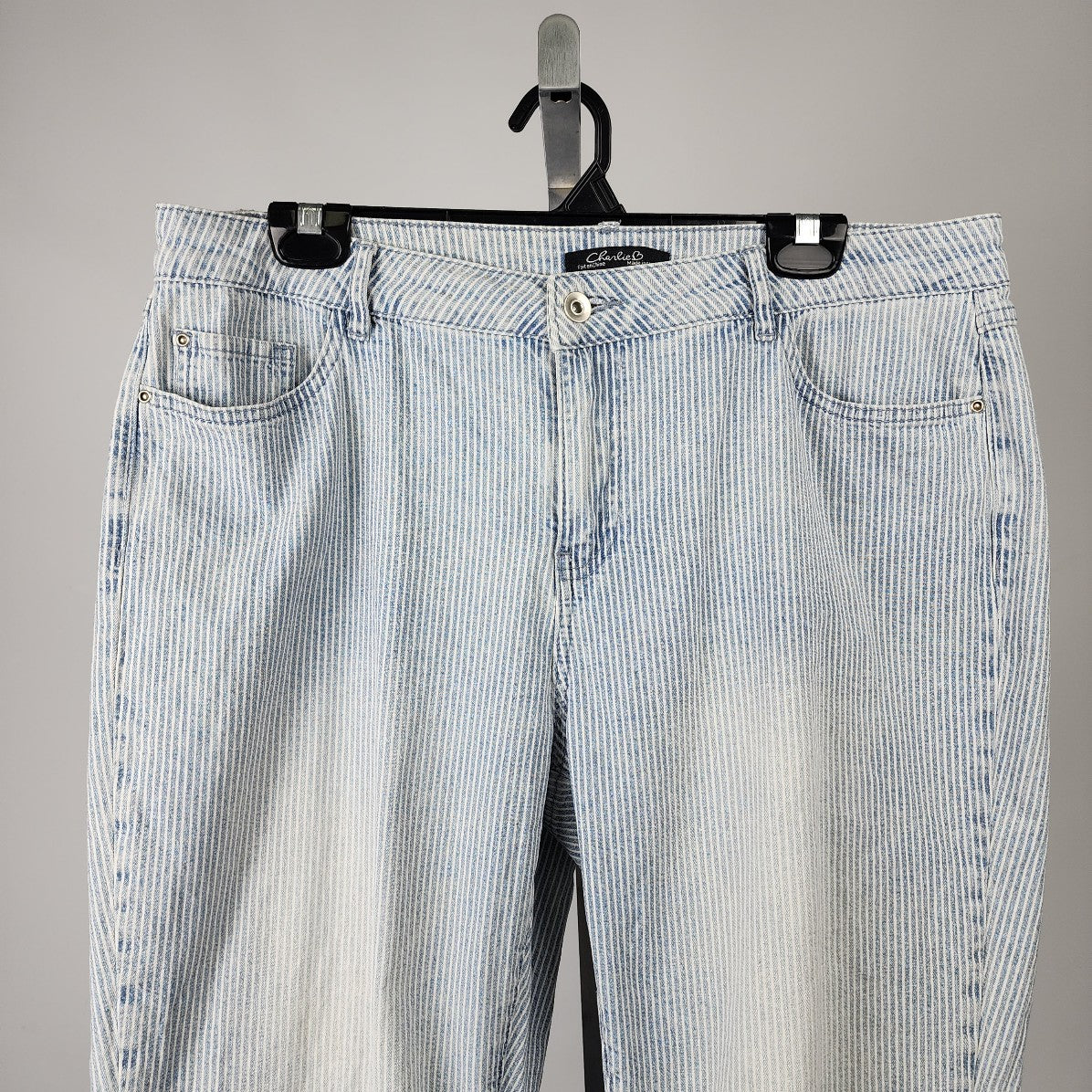 Charlie B Light Wash Striped Slim Leg Cropped Jeans Size 12